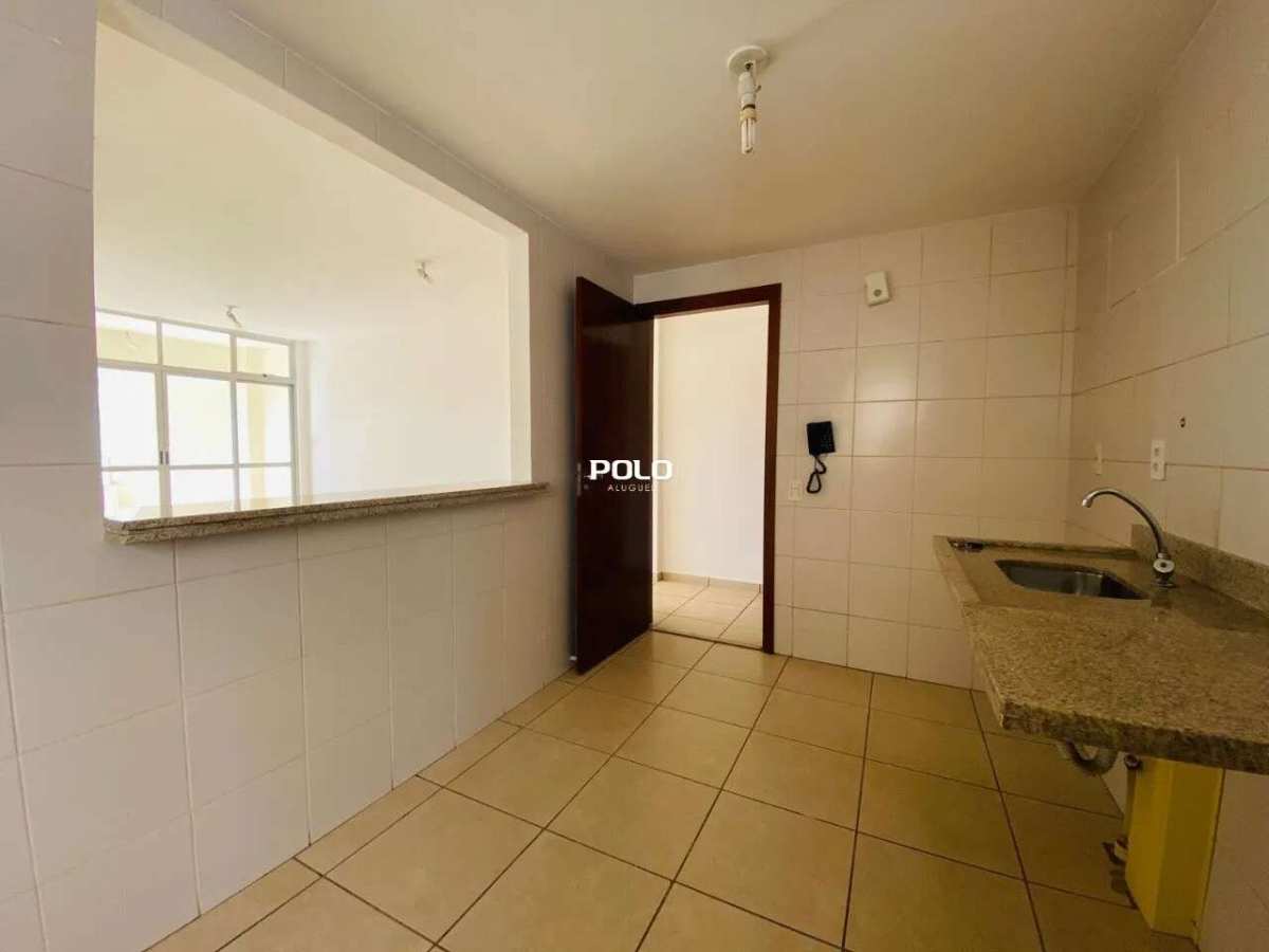  - Apto 3 Suítes no Ajuí – Varanda com vista para o Flamboyant